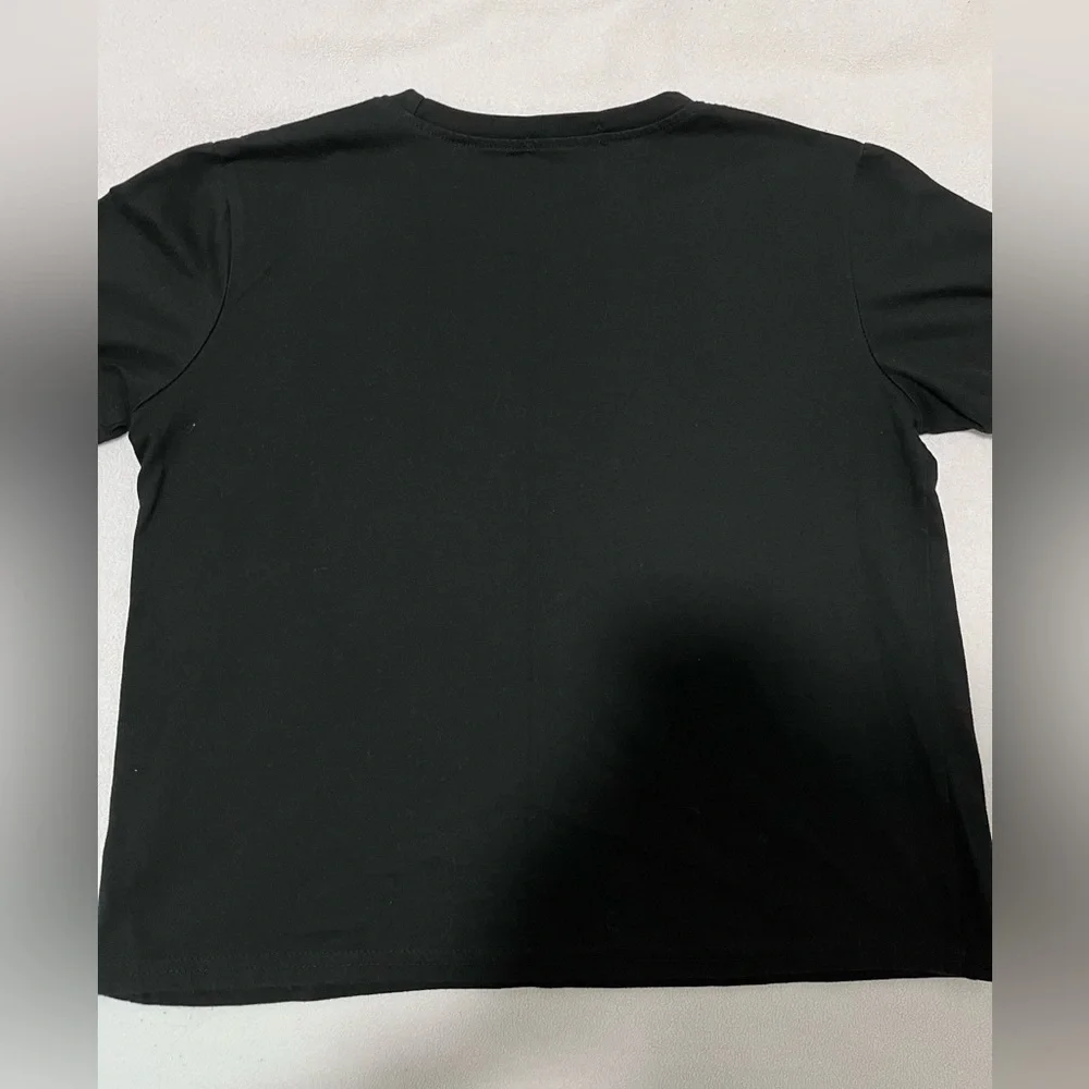 ROMWE T-SHIRT - Picture 2 of 4
